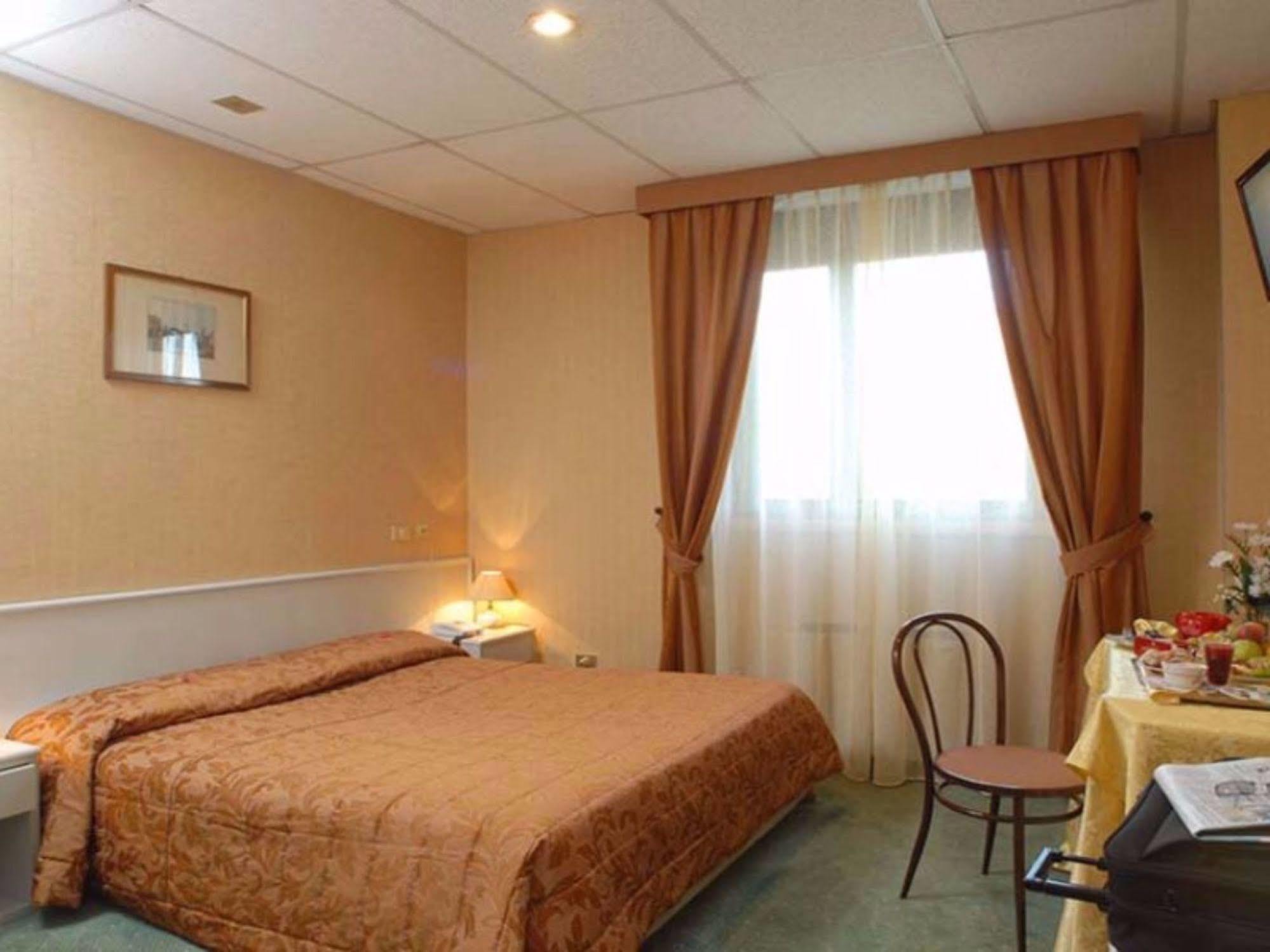 Thp Bologna Hotel Carteria di Sesto Rastignano Kültér fotó