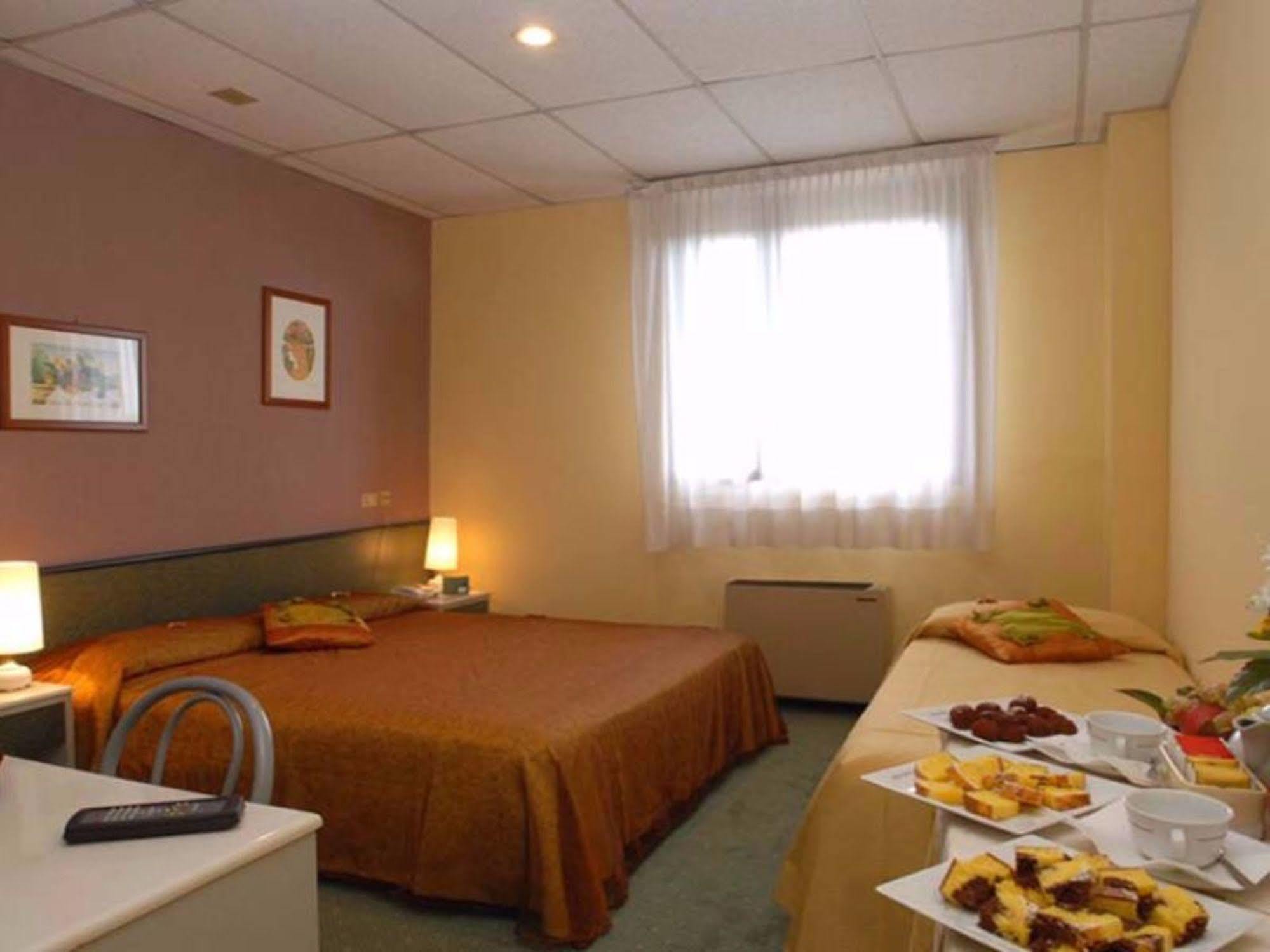 Thp Bologna Hotel Carteria di Sesto Rastignano Szoba fotó